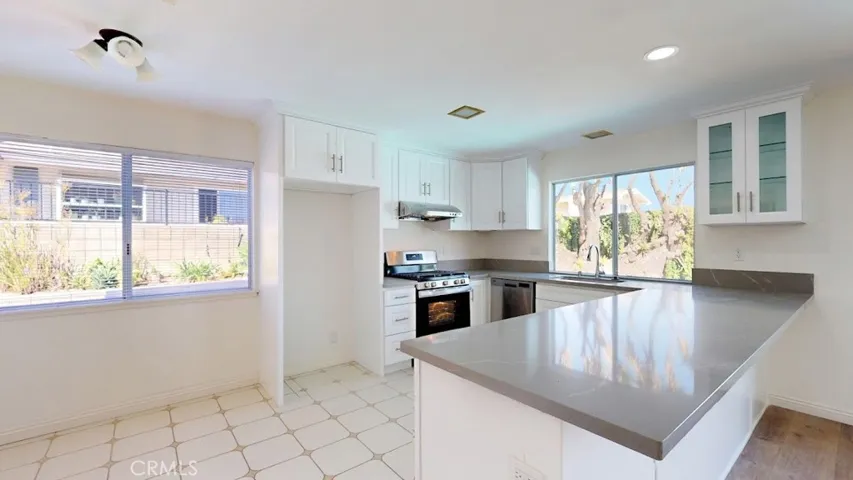 27844 Longhill Drive, Rancho Palos Verdes, California 90275