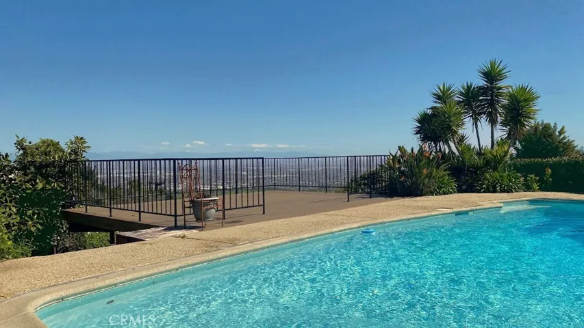 27844 Longhill Drive, Rancho Palos Verdes, California 90275