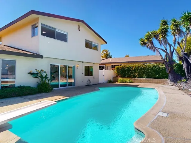 27844 Longhill Drive, Rancho Palos Verdes, California 90275