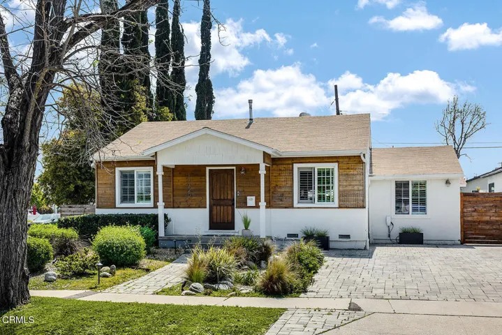 17320 Califa St 002-mls
