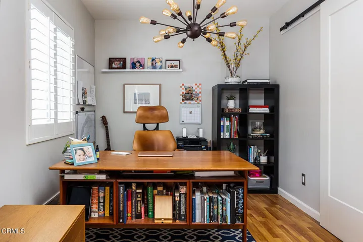 17320 Califa St 013-mls