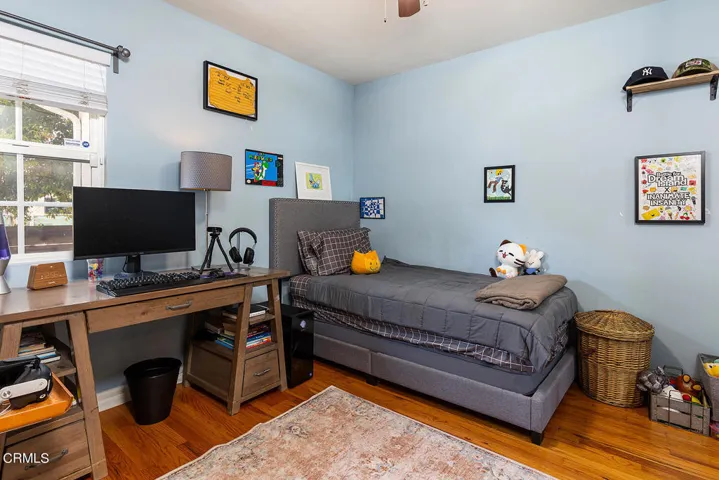 17320 Califa St 023-mls