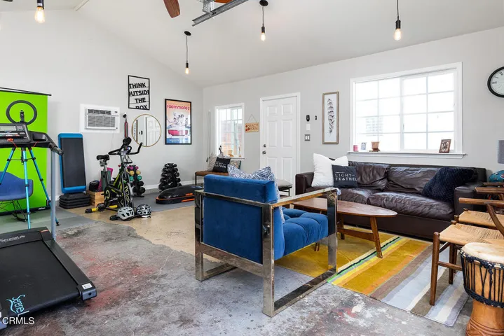 17320 Califa St 030-mls