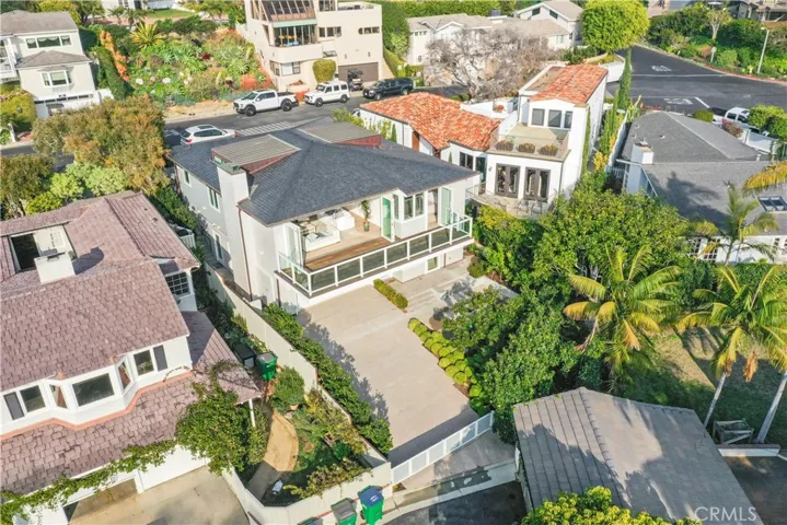 219 Emerald Bay, Laguna Beach, California 92651