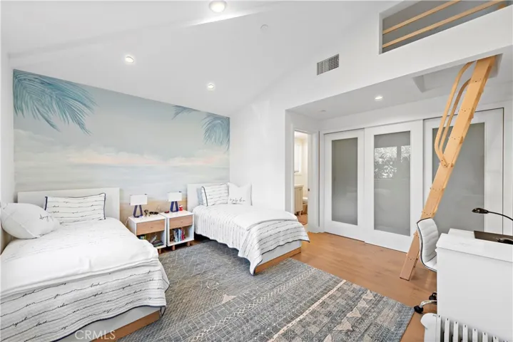 219 Emerald Bay, Laguna Beach, California 92651