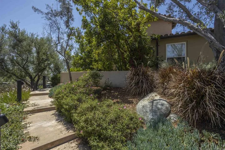 8295 Santaluz Village Green N, San Diego, California 92127