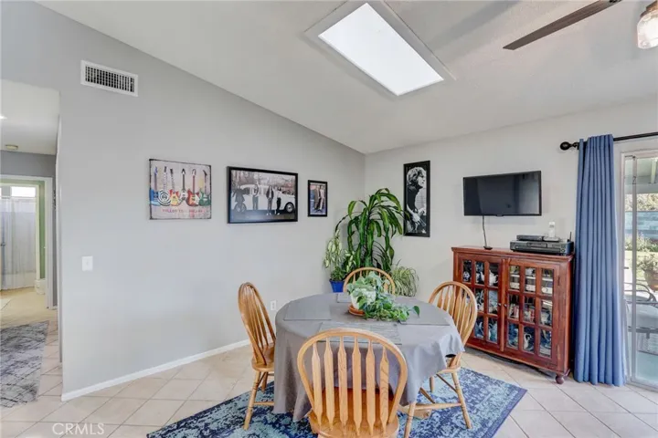 15975 Hibiscus Street, Fontana, California 92335