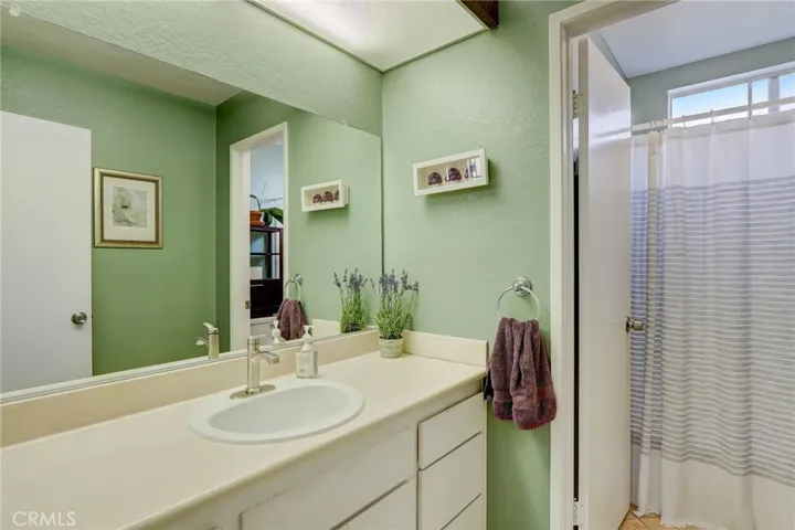 Main Bathroom with tub.
