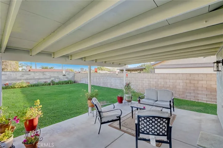 15975 Hibiscus Street, Fontana, California 92335