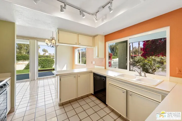 Lots of counter space