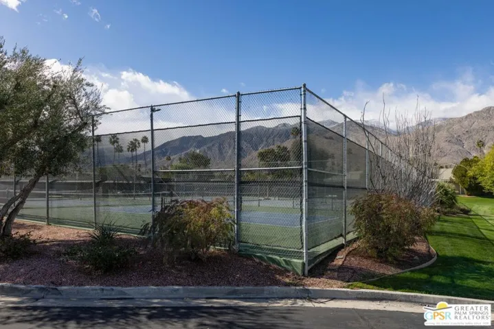1938 E Grand Bahama Drive, Palm Springs, California 92264