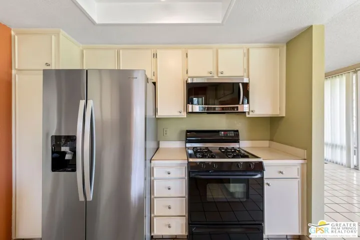 1938 E Grand Bahama Drive, Palm Springs, California 92264