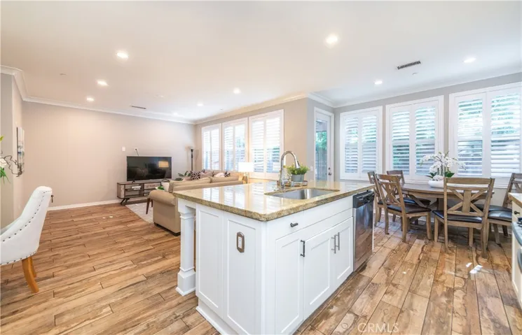 26 Maycrest 67, Irvine, California 92618