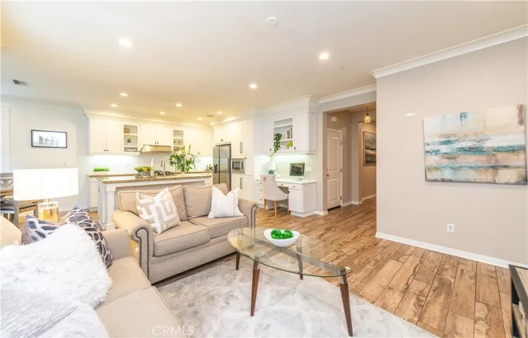 26 Maycrest 67, Irvine, California 92618