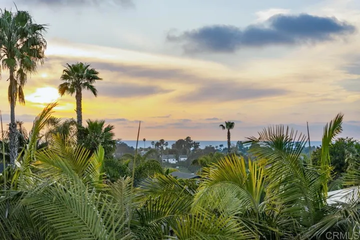 1524 Burgundy Road, Encinitas, California 92024