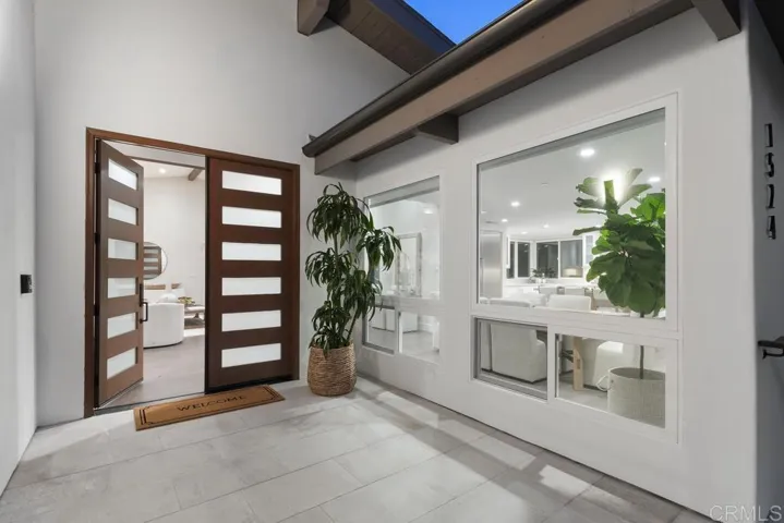 1524 Burgundy Road, Encinitas, California 92024