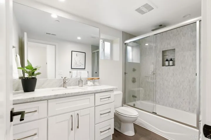 1524 Burgundy Road, Encinitas, California 92024