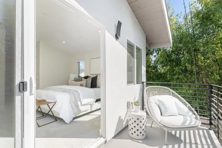 1524 Burgundy Road, Encinitas, California 92024