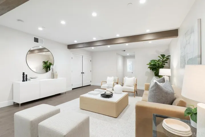 1524 Burgundy Road, Encinitas, California 92024