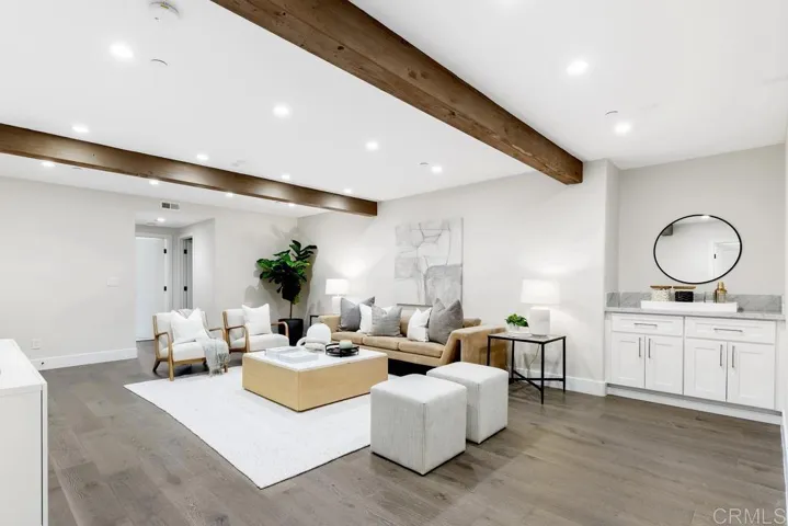 1524 Burgundy Road, Encinitas, California 92024