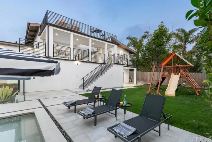 1524 Burgundy Road, Encinitas, California 92024