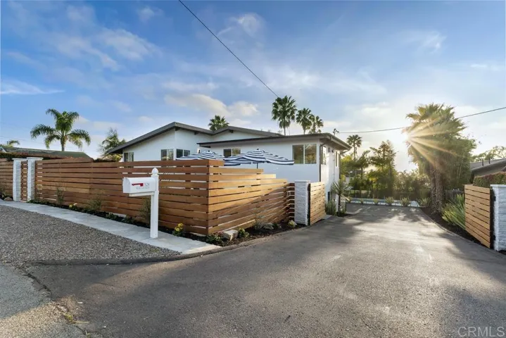 1524 Burgundy Road, Encinitas, California 92024