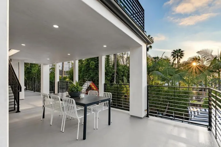 1524 Burgundy Road, Encinitas, California 92024