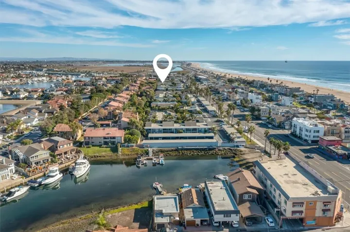Close to all the amenities Huntington Beach has to offer.