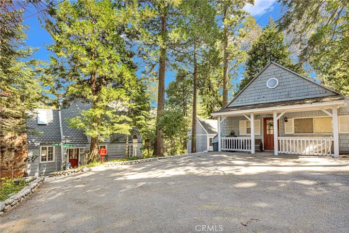 27809 Lakes Edge Rd, Lake Arrowhead, California 92352