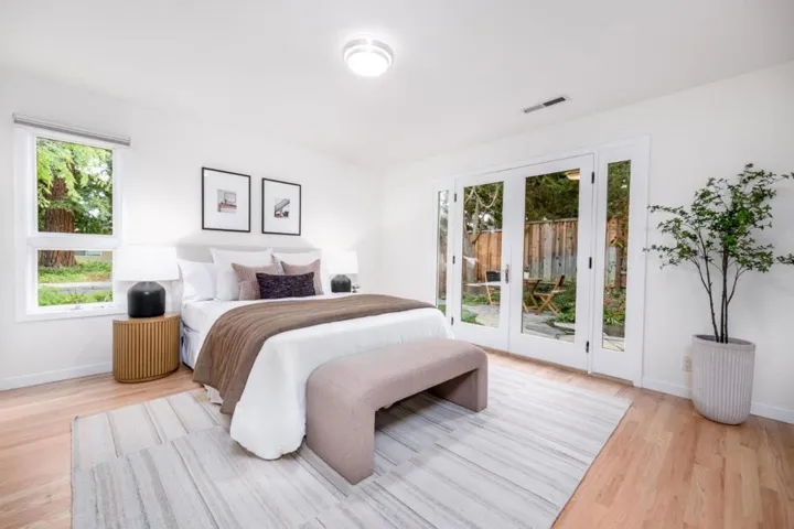 1030 Paradise Way, Palo Alto, California 94306