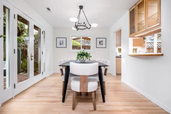 1030 Paradise Way, Palo Alto, California 94306