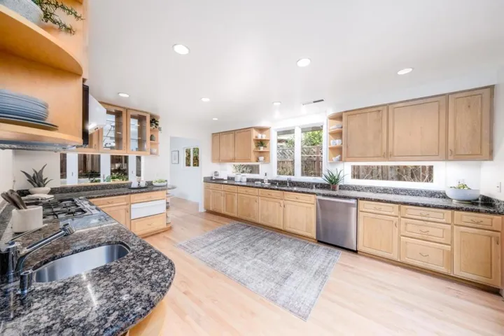 1030 Paradise Way, Palo Alto, California 94306
