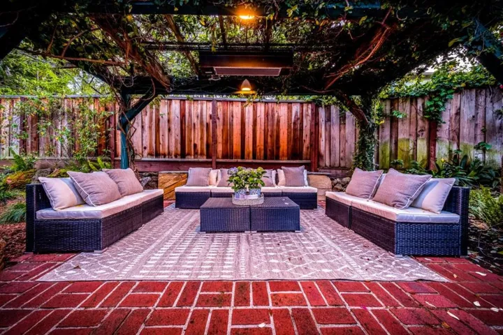 1030 Paradise Way, Palo Alto, California 94306
