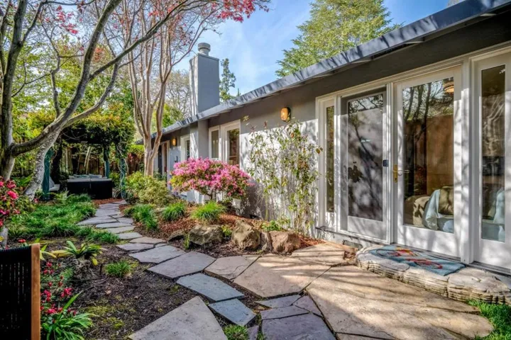 1030 Paradise Way, Palo Alto, California 94306