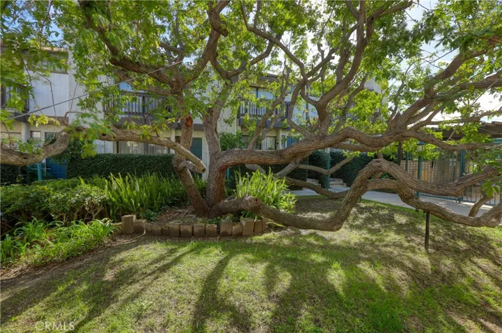 4214 Troost Avenue 13, Studio City, California 91604