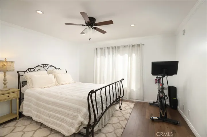 4214 Troost Avenue 13, Studio City, California 91604