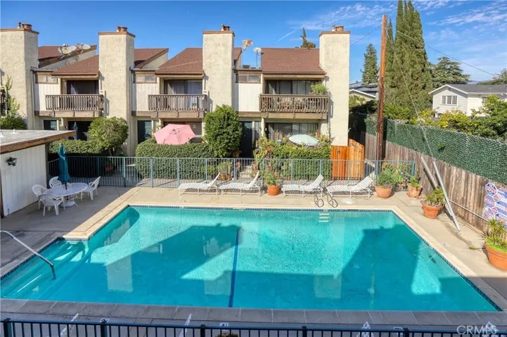 4214 Troost Avenue 13, Studio City, California 91604