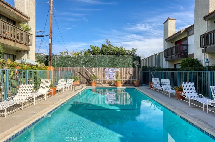 4214 Troost Avenue 13, Studio City, California 91604