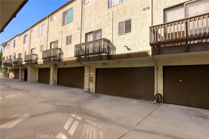 4214 Troost Avenue 13, Studio City, California 91604