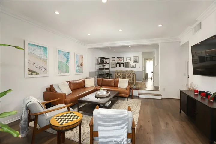 4214 Troost Avenue 13, Studio City, California 91604