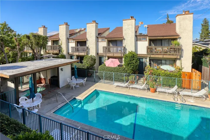 4214 Troost Avenue 13, Studio City, California 91604