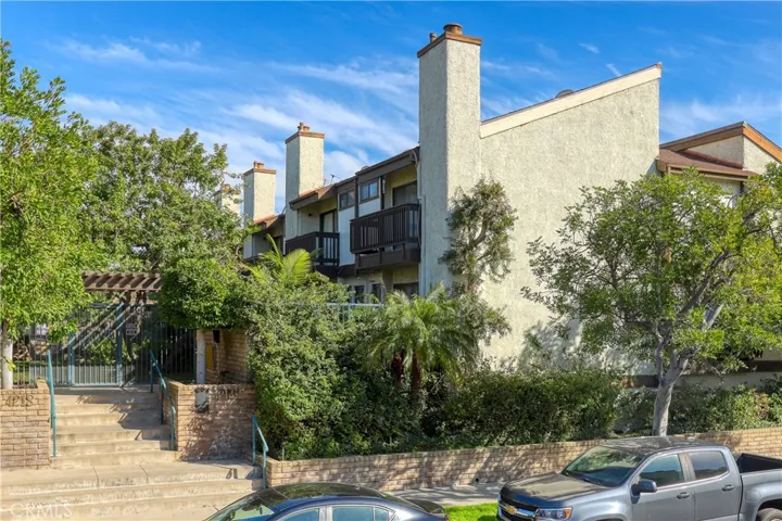 4214 Troost Avenue 13, Studio City, California 91604