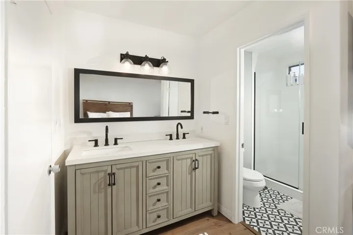 4214 Troost Avenue 13, Studio City, California 91604