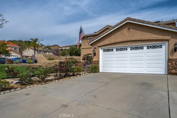 28643 Ponderosa Street, Castaic, California 91384