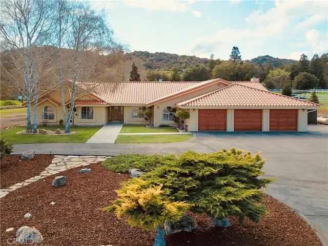 6850 Graves Creek Road Street, Atascadero, California 93422