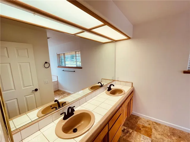 6850 Graves Creek Road Street, Atascadero, California 93422