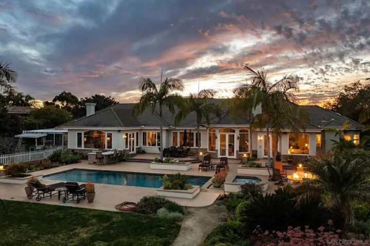 3451 Calle Margarita, Encinitas, California 92024