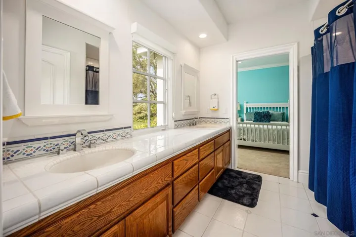 3451 Calle Margarita, Encinitas, California 92024