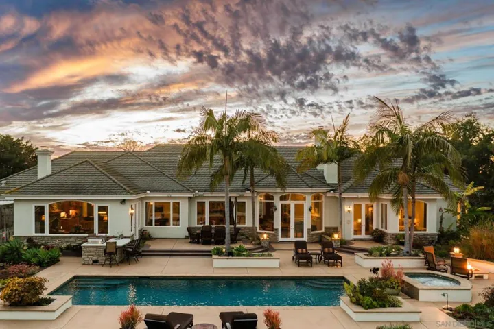 3451 Calle Margarita, Encinitas, California 92024