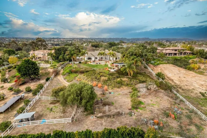 3451 Calle Margarita, Encinitas, California 92024